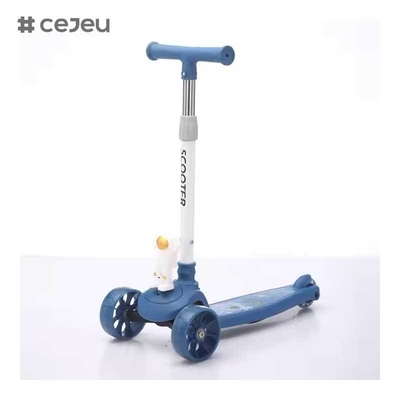 CJ-YLKB-808 2025 Venta caliente Pequeño astronauta Scooter eléctrico para niños Tres ruedas de PU luz y música producto de baile de resorte y barato